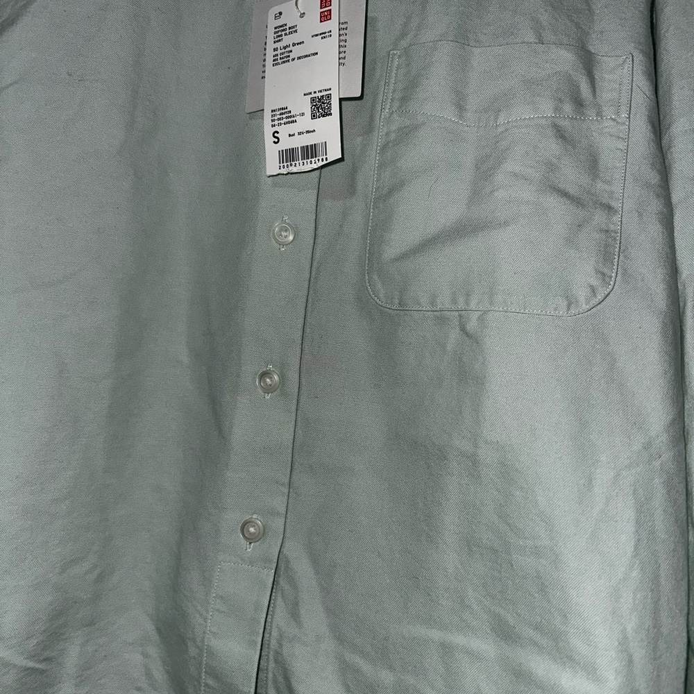 JWA - Uniqlo Boxy Button Up - Picture 5 of 10